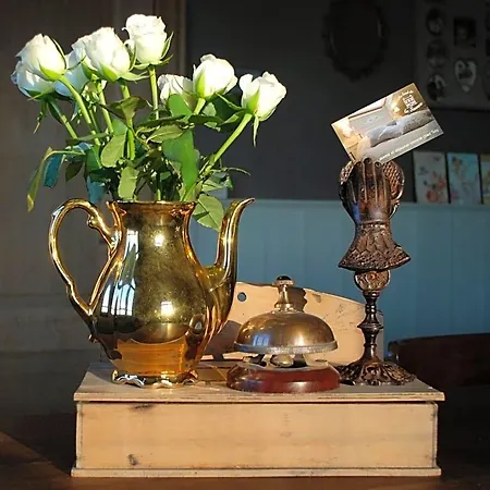 Au Bord De La Source Bed and Breakfast Soy