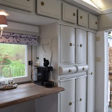 Au Bord De La Source Отель типа 